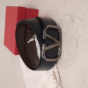 Men's Valentino reversible buckle belt size 095